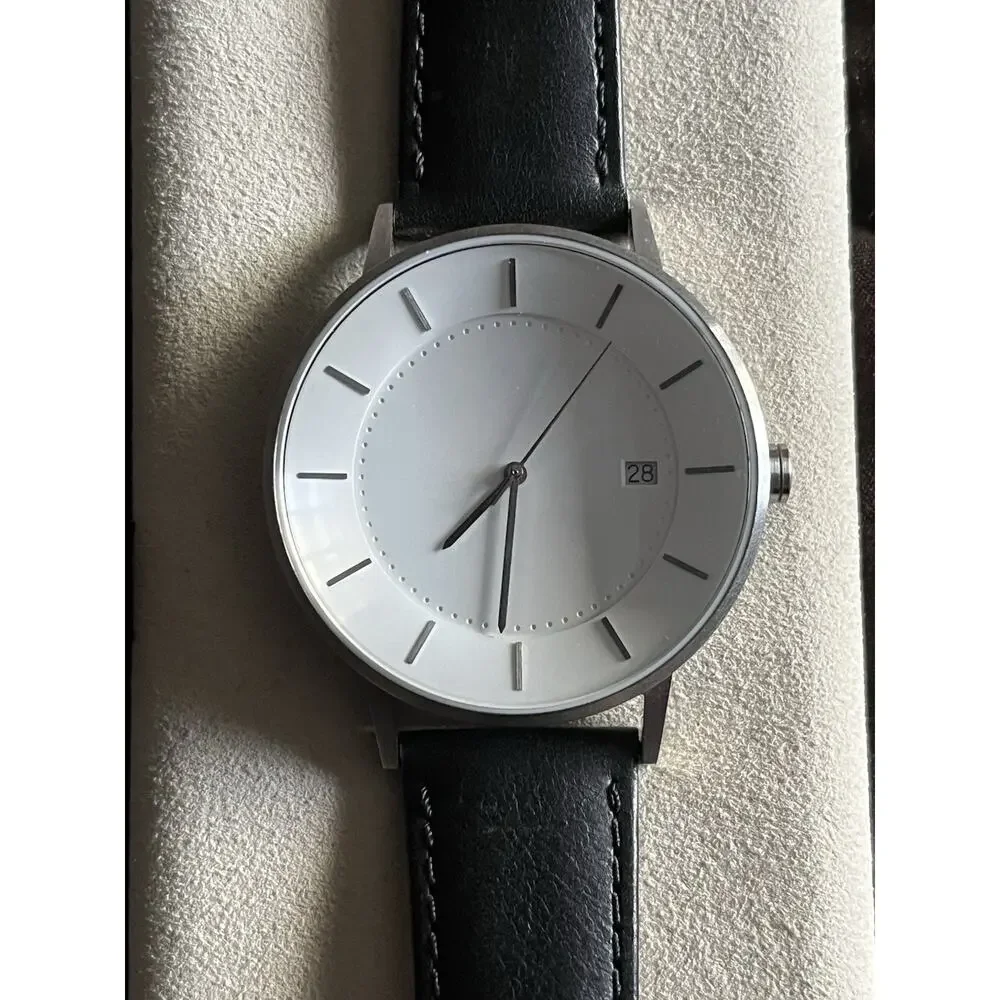 Linjer Model 40 Minimalist Watch Swiss Quartz Sapphire Crystal Black Leather Box